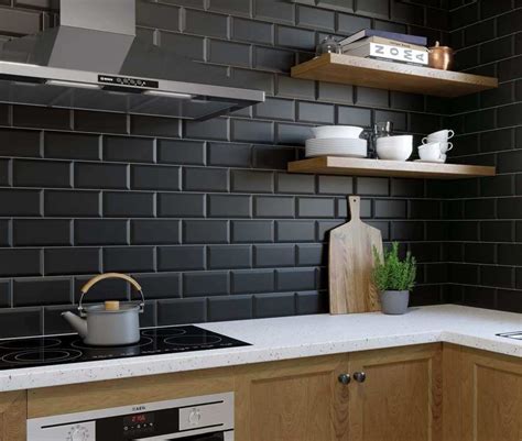 Creative Subway Tile Backsplash Ideas In 2020 Black Tiles Kitchen
