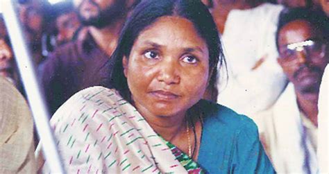 Phoolan Devi The Bandit Queen Who Became A Member Of Parliament