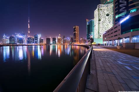 Business Bay Dubai At Night Business Bay Dubai Night By Yanmednis