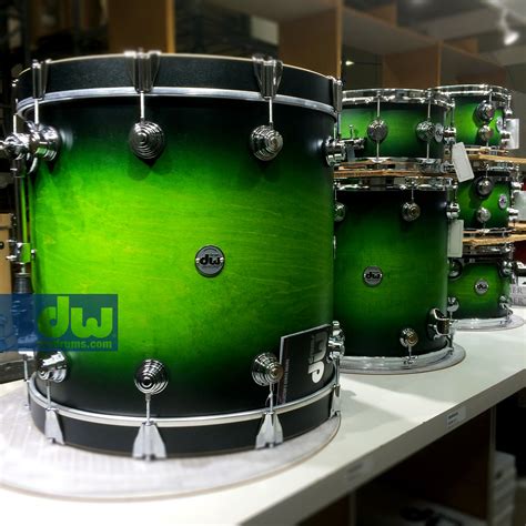 Lime Green To Black Burst Dwdrums Thedrummerschoice Drums Drum