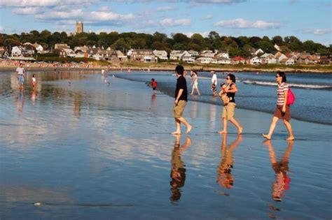7 Things Best Friends Did Together Growing Up In Rhode Island