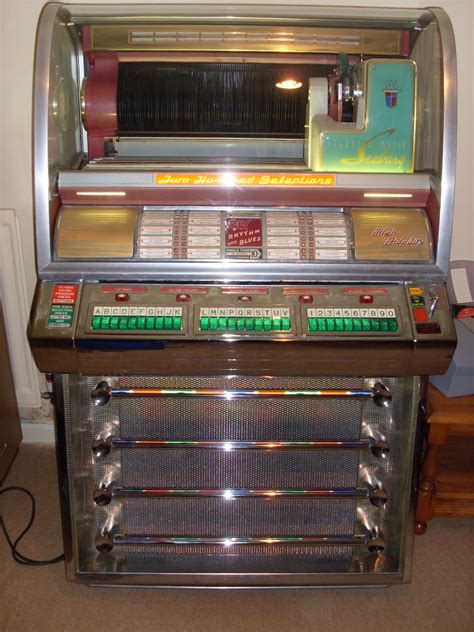 Seeburg V200 Jukebox Revival