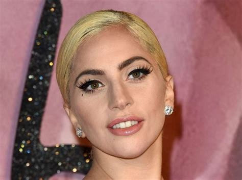 With bowls, we can throw in leftover nuts, beans, or veggies that wouldn't normally fit the formal plate aesthetic. Lady Gaga presentará el show más caro en la historia del ...