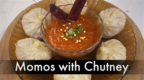 how to make tasty veg momos with spicy chutney market style momos with chutney with easy recipie