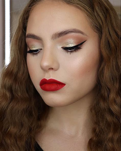 Beautiful Red Lips And Drama Liner Makeup Look Lipstick Shade Mac Retro M… Mac Retro Matte