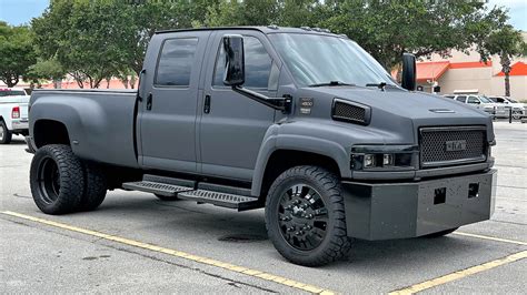 This Custom Gmc Topkick With Duramax Power Is Ready To Play Trendradars
