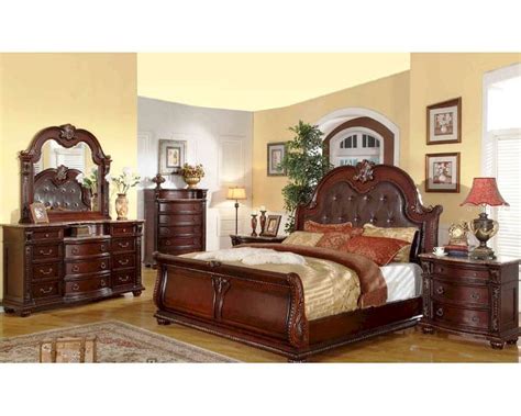 Traditional Bedroom Set Mcfb9500set