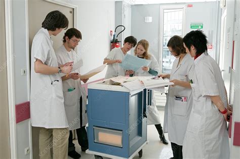 Medical Students Ward Rounds Stock Image C0142204 Science Photo