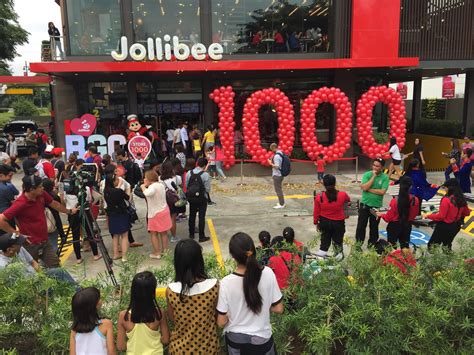 Jollibees 1000th Store Finally Open At Bgc Triangle