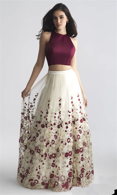 Charming Two Piece Prom Dressa Line Prom Dress With Embroidery