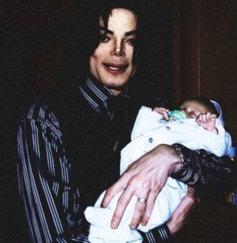¿recuerdas Al Hijo De Michael Jackson Así Luce En La Actualidad Fotos
