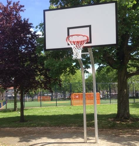 Basketball Pole With Two Uprights Curved Model Wandh Sports En