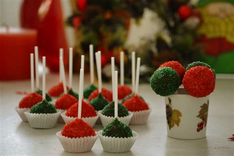Christmas cake pops christmas cake pop set of 24! Ohhthat! by Tin: Cake Pops for Christmas