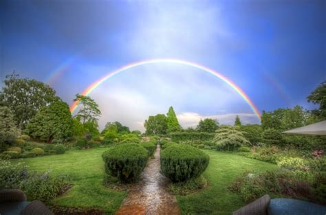 Free 20 Rainbow Photography Ideas