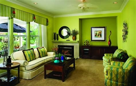 Sebuah ruangan bisa terkesan elegan, mewah, ataupun ceria dari warna catnya. 17+ Warna Cat Oren Dalam Rumah