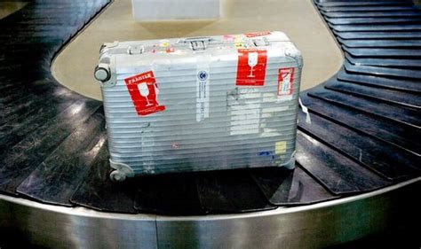 Luggage Baggage Hander Advises Avoiding Heavy Bags To Protect