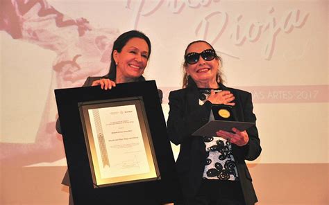 La Bailarina Pilar Rioja Recibió La Medalla Bellas Artes El Sol De