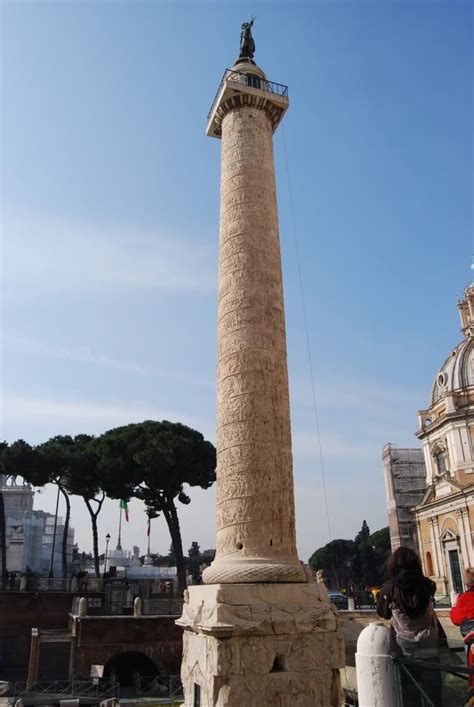 Colonna Traiana Roma Costruita In Marmo Tra Il 110 E Il 113 D C Da