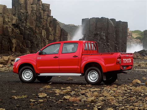 Explore the double cab range. TOYOTA Hilux Double Cab specs & photos - 2011, 2012, 2013 ...