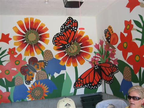 Flower Mural Paintings In 2021 Flower Mural Garden Mural Mural