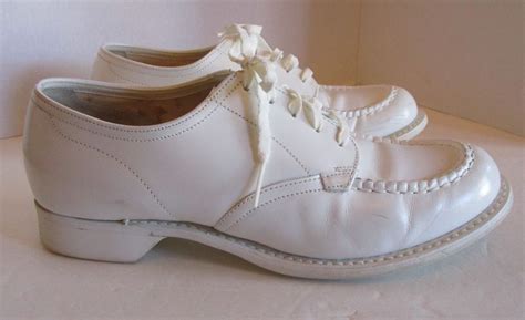 Vintage 1950s 60s White Clinic Shoe Womens 6 Oxford Duflex Nap Sole