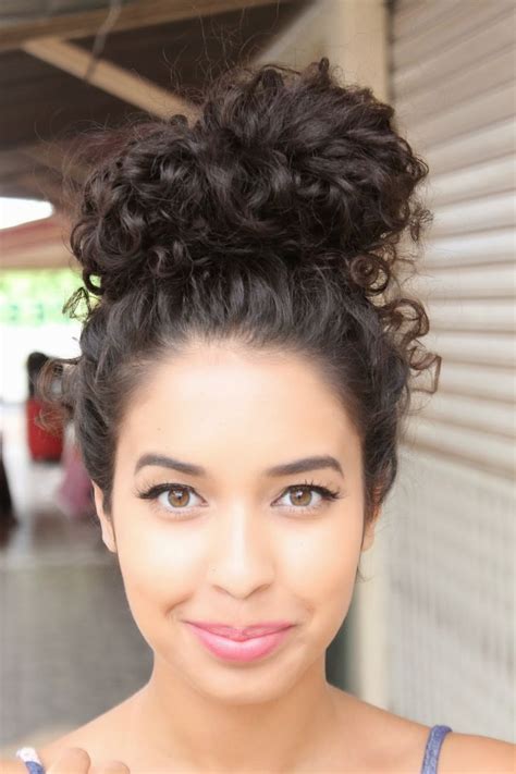 Free How To Put Curly Hair Up In A Bun Hairstyles Inspiration