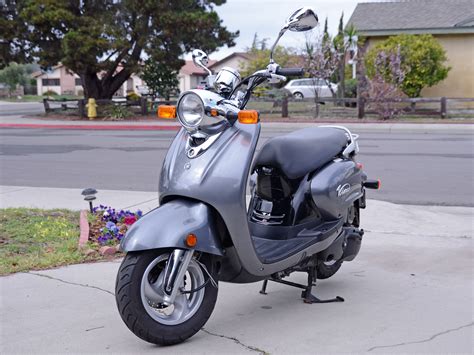 If you're looking for a 50cc scooter for sale, you could try looking for used mopeds. Yamaha Yamaha Vino 125 - Moto.ZombDrive.COM