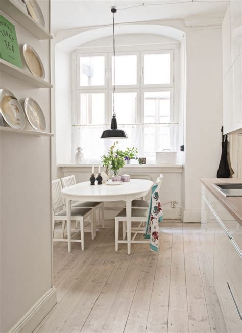 Shop scandinavian modern dining room tables at 1stdibs, a leading source of scandinavian modern and other authentic period furniture. 41 Scandinavian Inspired Dining Room Design Ideas