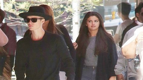justin bieber and selena gomez reuniting in court former couple set to take the stand youtube