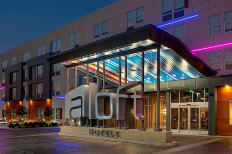 ALOFT OMAHA AKSARBEN VILLAGE - Hotel Reviews, Photos, Rate Comparison