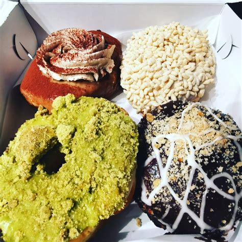 Machino Gourmet Vegan Donuts Toronto Ontario Canada Movernie On