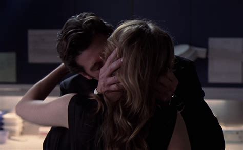 5 Meredith And Derek At The Prom On Greys Anatomy S2e27 From
