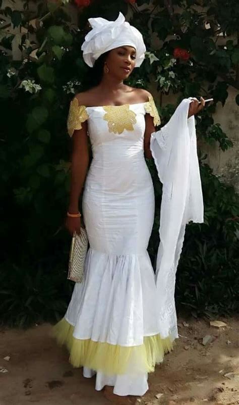 Oumy de golden et autres enflamment la . Malian Fashion bazin #Malifashion #bazin | Modele de robe ...