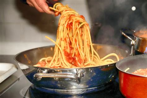 Bucatini The Typical Pasta Of The City Of Rome Pizzacappuccino