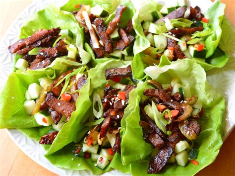 Mongolian seitan (vegetarian mongolian beef) recipe | yup, it's vegan. 281 cal, 35 grams protein for the ENTIRE plate of Mongolian seitan lettuce wraps : vegan1200isplenty