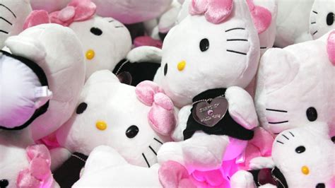 4 Marketing Lessons Gleaned From Hello Kitty's 40th Anniversary | Inc.com
