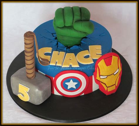 In true superhero fashion, i caked up some marvel avengers mini cakes and joined forces by premiering my seam hider costume. Pin by Fun "N" Formal Designer Cakes on Birthday Cakes for ...