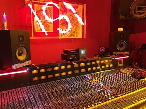 Eve Sc208s At Red Raven Recording Studios In Berlin Owned By Peter