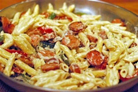 I had to make this recipe with smoked sausage after i saw some comments on our pin of our ham and cheese pasta bake. Smoked Sausage Penne Alfredo - Platter Talk