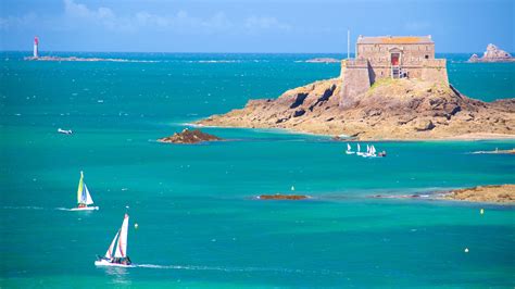 Visit Saint Malo 2021 Travel Guide For Saint Malo Brittany Expedia