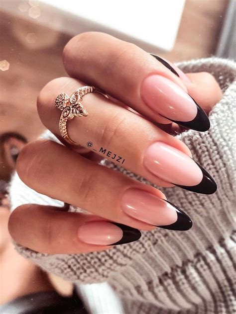 9 Stunning Modern French Manicure Ideas Stylish Belles French Tip Acrylic Nails Almond