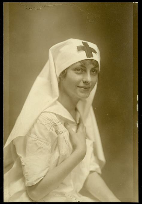 Pin By Fishingbirds On Hello Nurse Vintage Nurse Vintage Medical