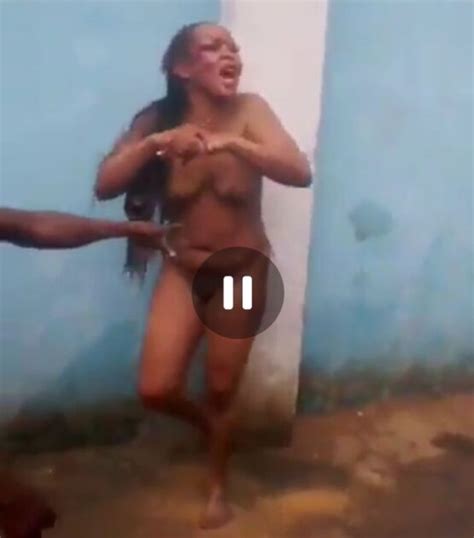 Slay Queen Stripped NAKED And Beaten For Allegedly Stealing Wow