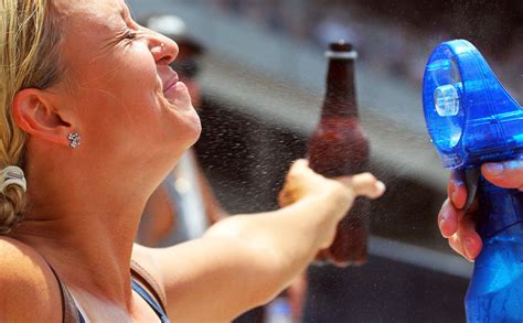 Baseball Fans Find Ways To Endure Heat Wave The New York Times