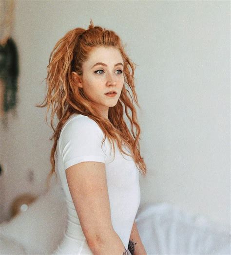 janet devlin chicas sexy