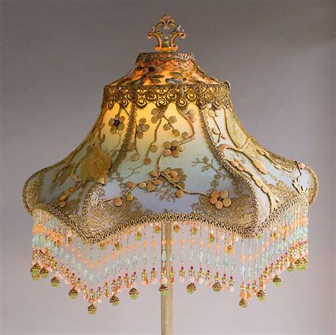 44 vintage victorian lamp shades ideas for bedroom 11 antiquelamps