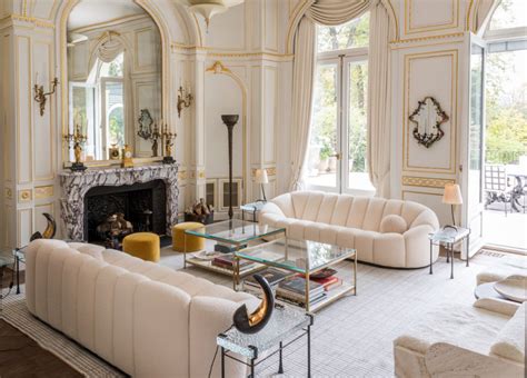 TOWNHOUSE, PARIS (With images) | Vogue living, Apartment ...