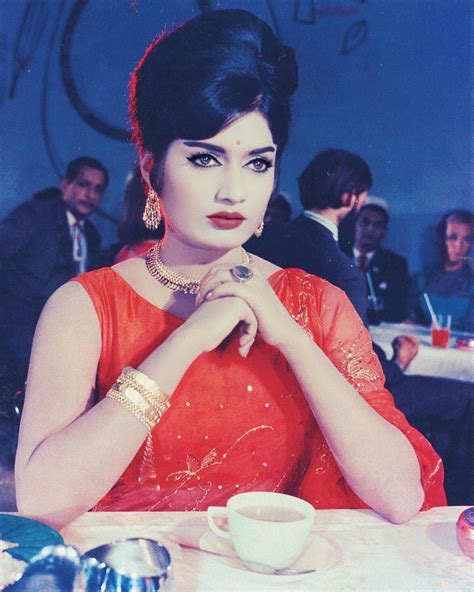 Rajshree Old Bollywood Movies Vintage Bollywood Bollywood Makeup