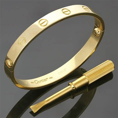 Cartier Love 18k Yellow Gold Bangle Bracelet With Screwdrive