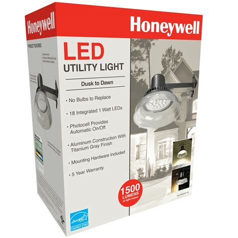Honeywell Ma0021 82 Led Security Light In Aluminum Construction 1500